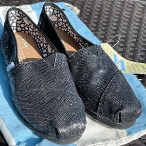 TOMS Slip on sparkle flats - new with tag and dust bag